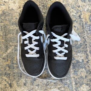 Nike Kids Black and White Sneakers